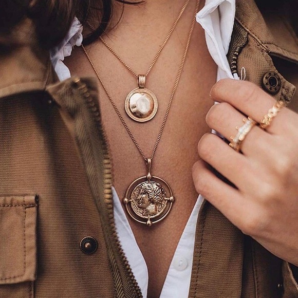 Jewelry - New 18K Gold Coin Pendant Double Chain Necklace